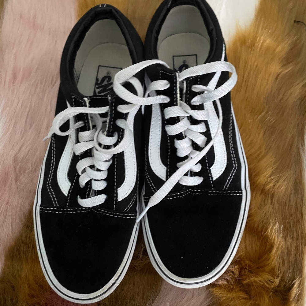 Only worn once vans